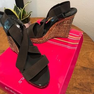 BCBGirls Mely Wedge - size 8.5 Chocolate